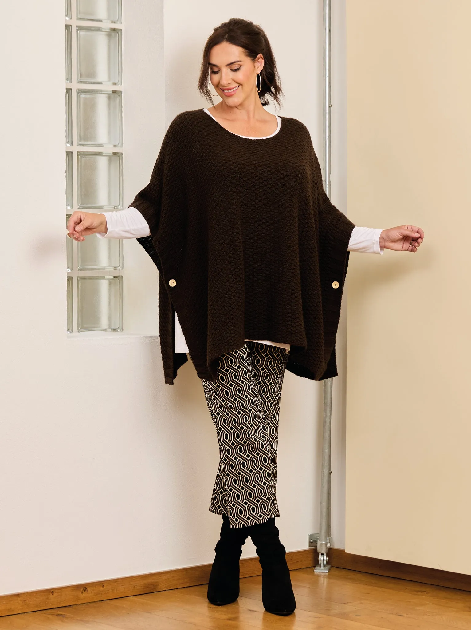 Camilla Moss Stitch Poncho - Chocolate