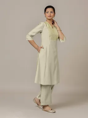 Piya x Rozaana | A Line Kurta in Ivory with Thread Work | Coords or Only Kurta