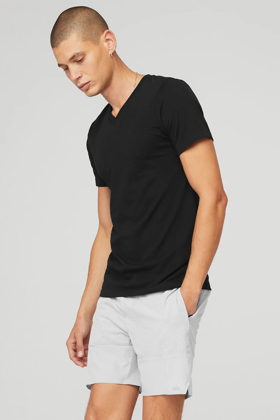 The Triumph V-Neck Tee - Black